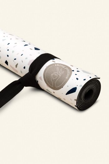 złożona mata do ćwiczeń Lastryko 3mm thing positive.